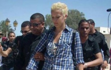 FEMENистку из Туниса арестовали, чтобы ее не убили исламисты