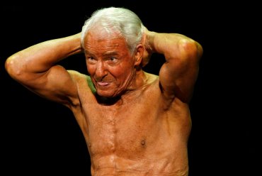83-летний культурист выступил на чемпионате по бодибилдингу