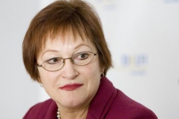 Литовского министра уволили за полет на частном самолете