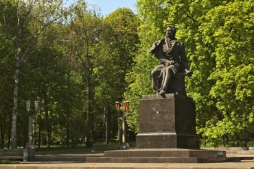 Местные жители противодействуют «переобустройству» парка Пушкина в Киеве