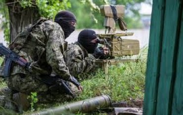Боевики атаковали часть Нацгвардии в Луганске: идет бой