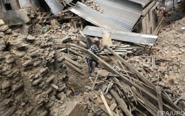 105-летний житель Непала выжил, пробыв неделю под завалами
