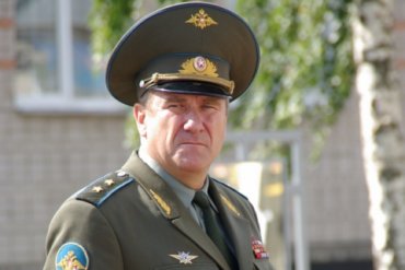 На Донбассе обстреляли автомобиль с российским генералом
