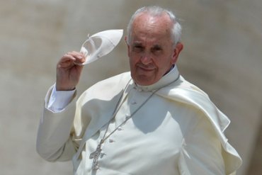 Папа Франциск не пользуется интернетом и не смотрел телевизор с 1990 года