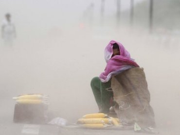 Аномальная жара в Индии: больше тысячи погибших и расплавленный асфальт
