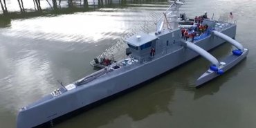 В США начаты испытания боевого корабля-робота