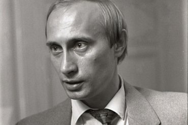 Питерский портрет Путина: «Услужливый приблатненный комитетчик», или Откуда кэш, Володя?