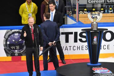 Хоккеисты Канады второй раз подряд становятся чемпионами мира
