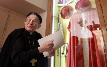 В возрасте 100 лет скончался старейший член Коллегии кардиналов Ватикана