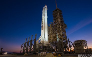 SpaceX отложила запуск Falcon 9 с военным спутником