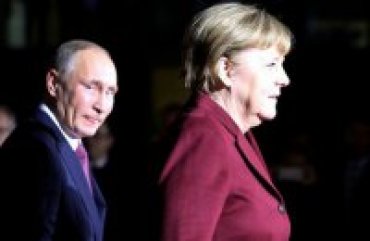 Меркель рассказала о стратегии НАТО в отношении России