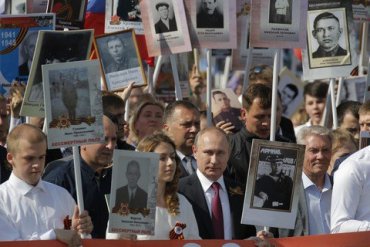 На акции «Бессмертный полк» в Москве понесут портреты боевиков ЛНР и ДНР