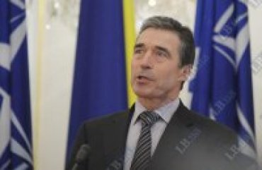 Бывший генсек НАТО призвал дать Украине летальное оружие