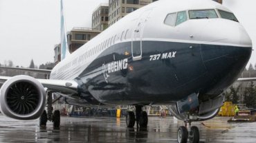 Boeing приостановил испытания нового лайнера из-за проблем с двигателем