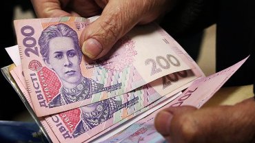 Задолженность по зарплатам в Украине растет в бюджетном секторе из-за экономии государства – эксперт