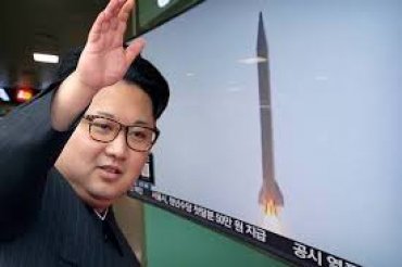 Ким Чен Ын запустил ракету