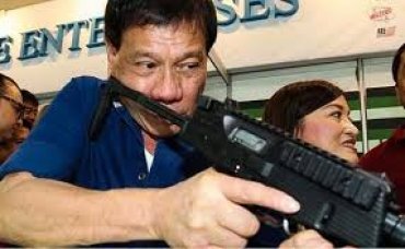 Президент Филиппин попросил у Путина современное оружие