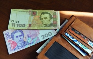 Работа в Украине: хватает ли украинцам денег на достойную жизнь