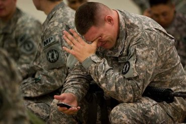 Пентагон запретил продавать военным США смартфоны от Huawei и ZTE