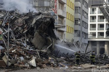В Бразилии обвалился небоскреб –  более 40 человек пропали без вести