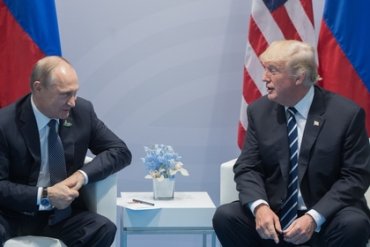 Трамп поздравил Путина с вступлением в должность