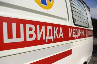 В Черкассах дети массово потеряли сознание на линейке в школе