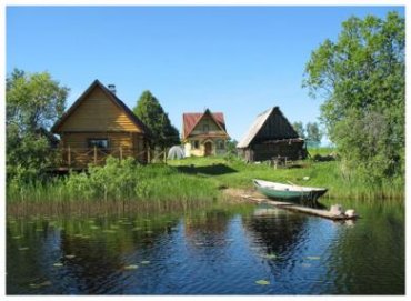 Украинцы «бегут» из мегаполисов: почем сдают загородные дома на лето