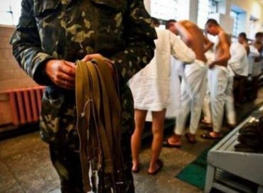 Из киевского хостела похитили и привезли в военкомат пятерых парней