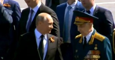 Путин вырвал ветерана из рук своей охраны