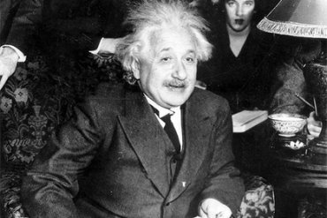Доказано пугавшее Эйнштейна нарушение реальности