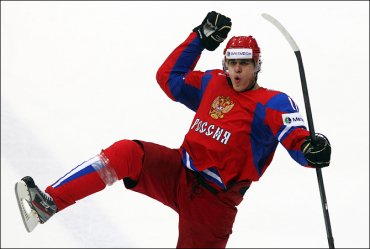Сборная России по хоккею на ЧМ выпила водки и съела икры на 26 млн рублей