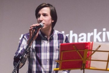 Украинского студента, который выиграл стипендию от Apple, не пустили в США