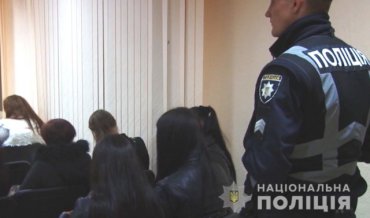 В Одессе копы задержали более 20 «ночных бабочек»