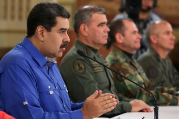 Мадуро призвал венесуэльскую армию готовиться к войне с США