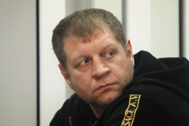Боец Александр Емельяненко задержан за распитие спиртных напитков