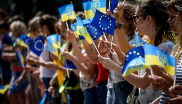 Украинцы сегодня отмечают День Европы