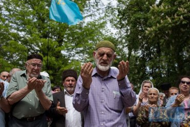 В Симферополе почтили память жертв депортации крымских татар