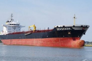 Египет задержал танкер с 17 украинскими моряками