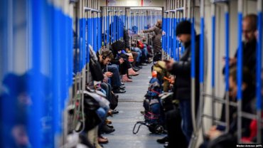 В тоннеле московского метро застряла тысяча человек