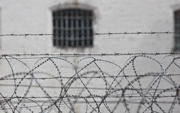 В Черкасской области заключенные вскрыли вены в знак протеста