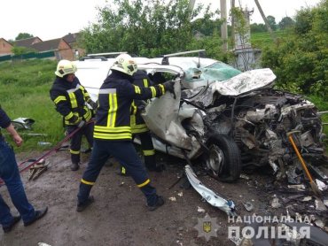 Бригада «Укрэнерго» разбилась в ДТП на Тернопольщине. Погибли четверо сотрудников