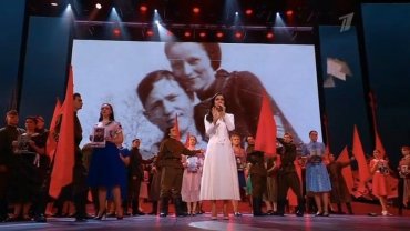 Скандал на российском ТВ: на концерте 9 мая вместо фото фронтовиков показали американских убийц