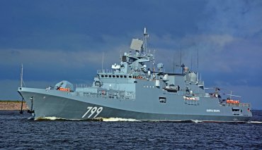 Из Севастополя к Одессе выдвинулся новейший российский фрегат “Адмирал Макаров”