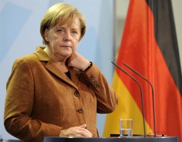 Меркель не приедет в Украину на Евро-2012