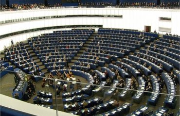 Европарламент ограничил деятельность рейтинговых агентств