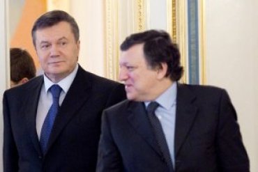 Янукович рассказал Баррозу, что Украина все еще хочет в ЕС
