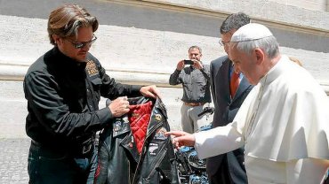 Папа Франциск благословил байкеров