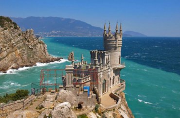 Отдых в Крыму дешевле, чем на черноморских курортах России
