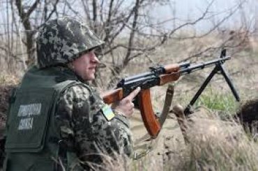 Полтысячи боевиков продолжают штурмовать Луганский погранотряд