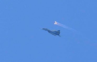 Украинская авиация нанесла удар по логову сепаратистов в Луганске